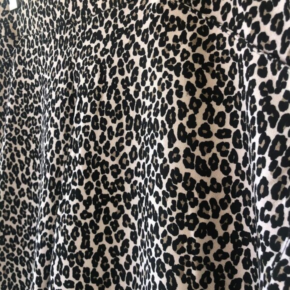 New with Tags! Chico's Travelers Collection Cheetah Charm Crepe Stretch Pant - Picture 12 of 15
